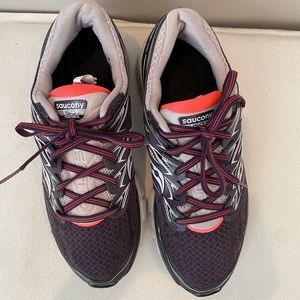 Saucony Sz 10 Hurricane purple & orange Exercise Shoes